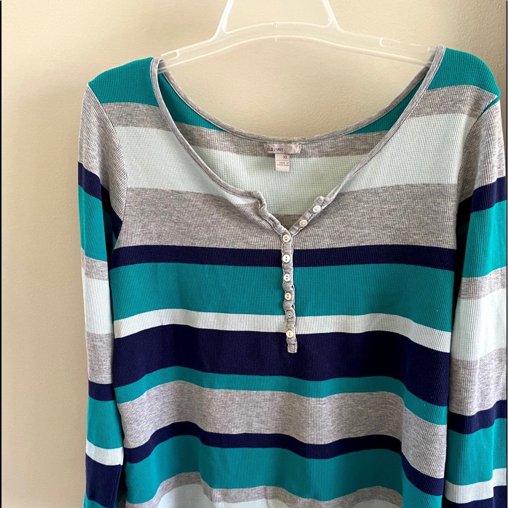 Old Navy striped long sleeve Henley sz L